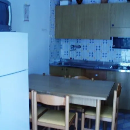 Beautiful With Private Garden 200 Metres From The
